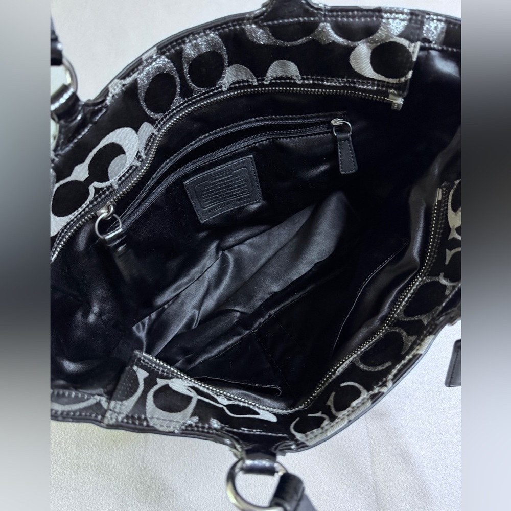 Coach Women's Metallic Silver Black SoHo Signature Shoulder Bag Tote F19664 Y2K - Picture 9 of 16